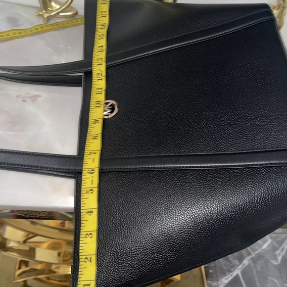 Michael Kors - Hadleigh Large Double Handle Leather Tote - Black - Picture 12 of 16